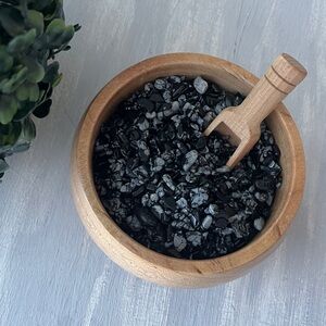 Snowflake obsidian chips